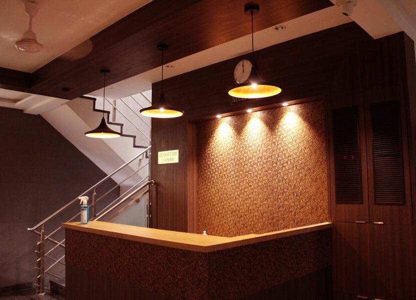 Hotel Saineel Mumbai Exterior photo