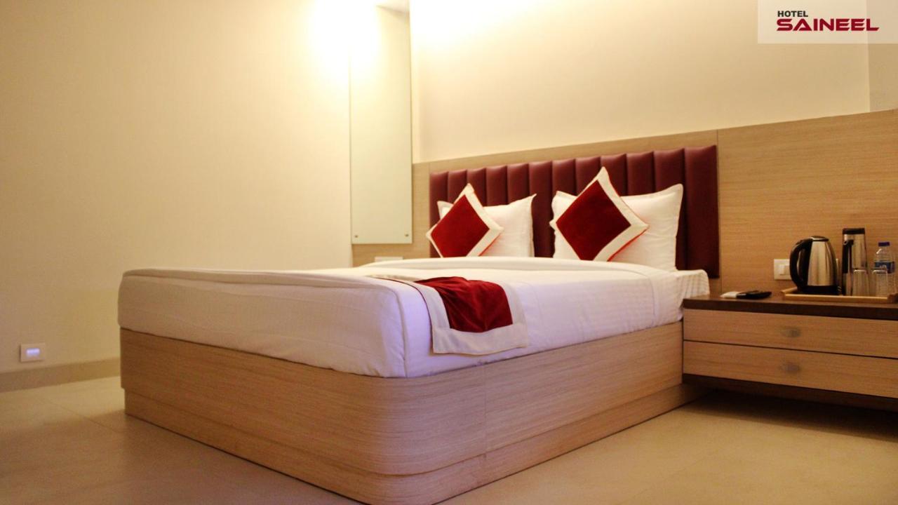 Hotel Saineel Mumbai Exterior photo
